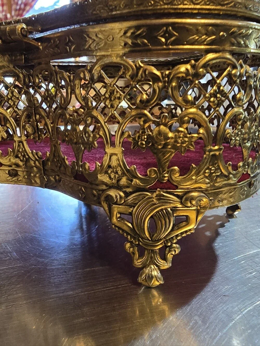 Vintage Matson 24K Gold Plated Heart Jewelry Box Casket Beveled Glass Filigree - Picture 12 of 16